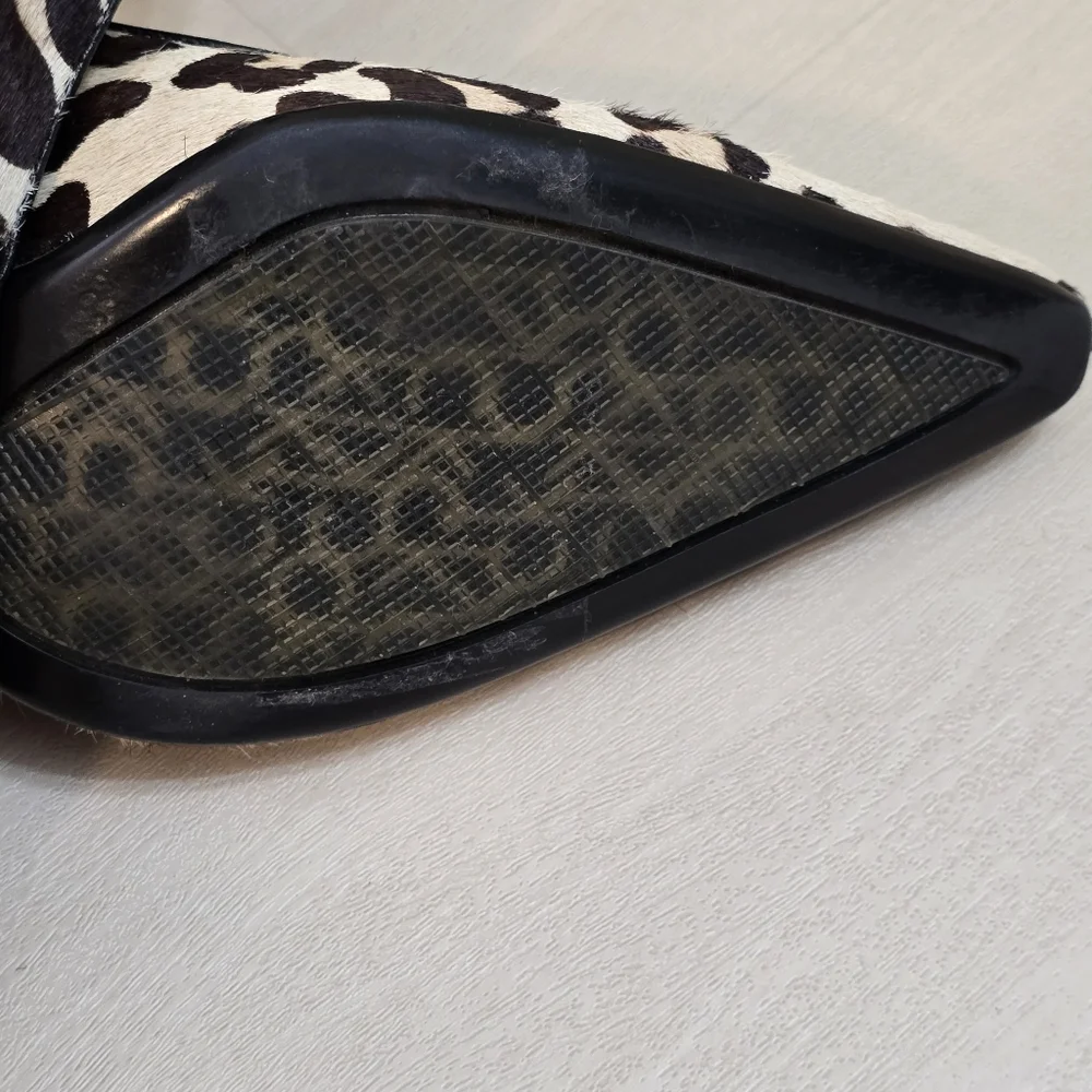 Calvin Klein dolly Women Animal leopard Print Pumps 3" Heels Pointed toe 9.5M - Picture 5 of 16